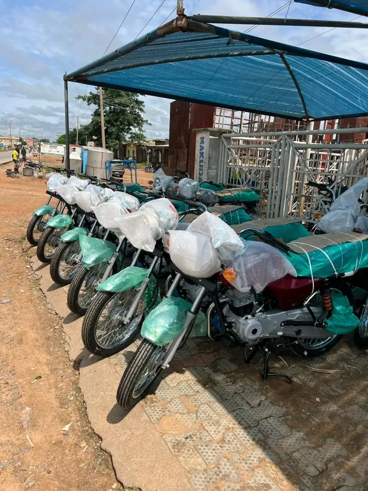 Bajaj Boxer - Image 2