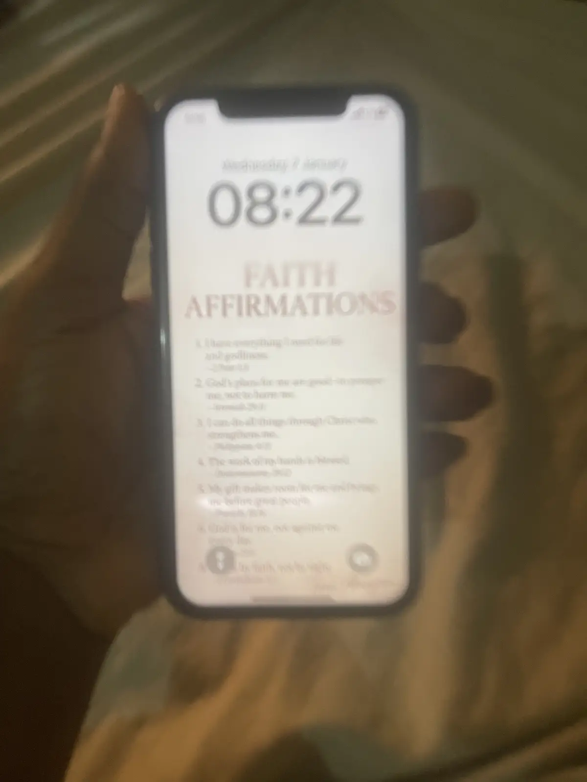 iPhone XR 128GB - Image 1