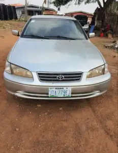 Toyota camry fish light