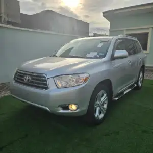 2010 Model Toyota Highlander