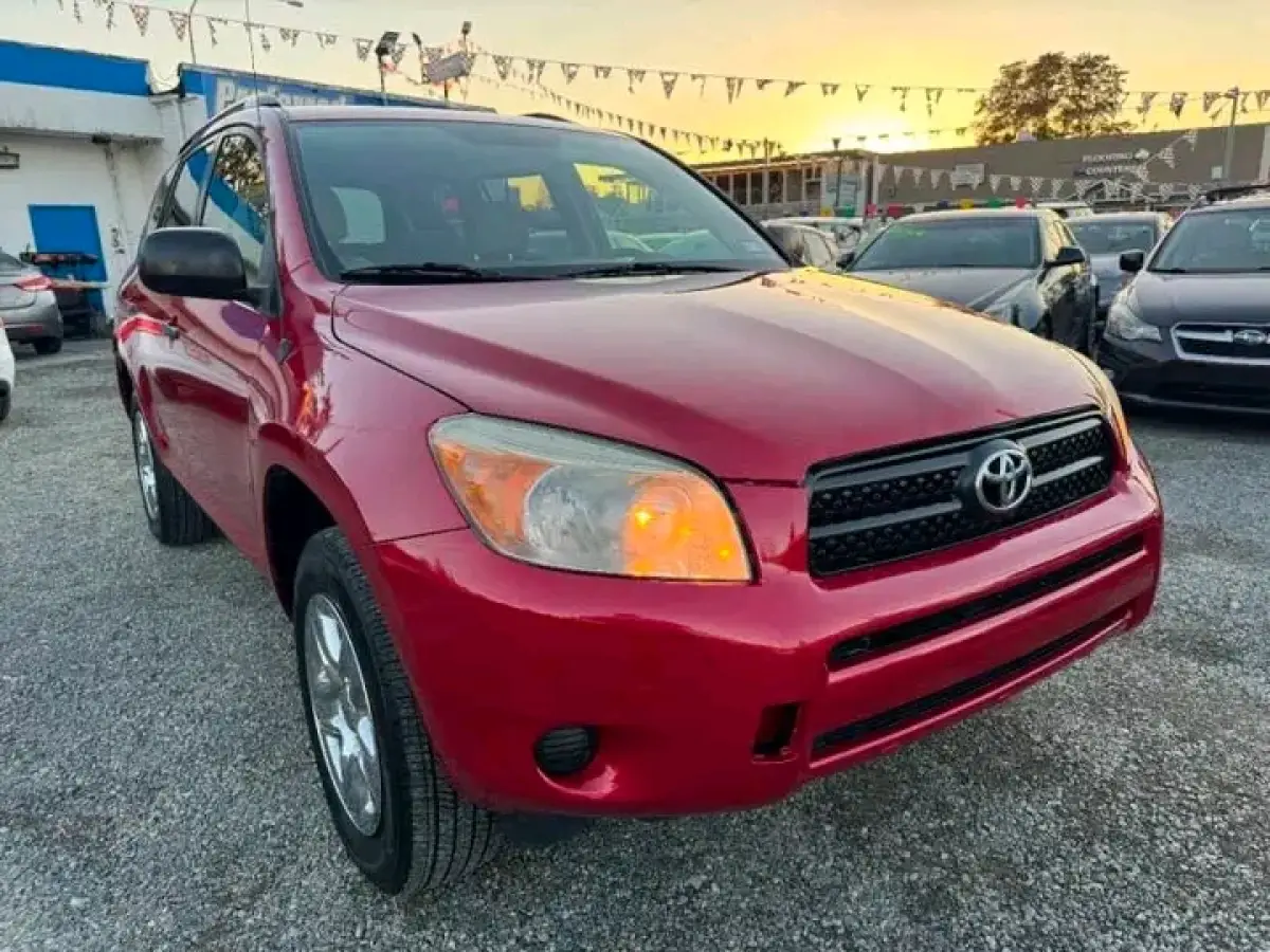 Toyota Rav 4 - Image 1