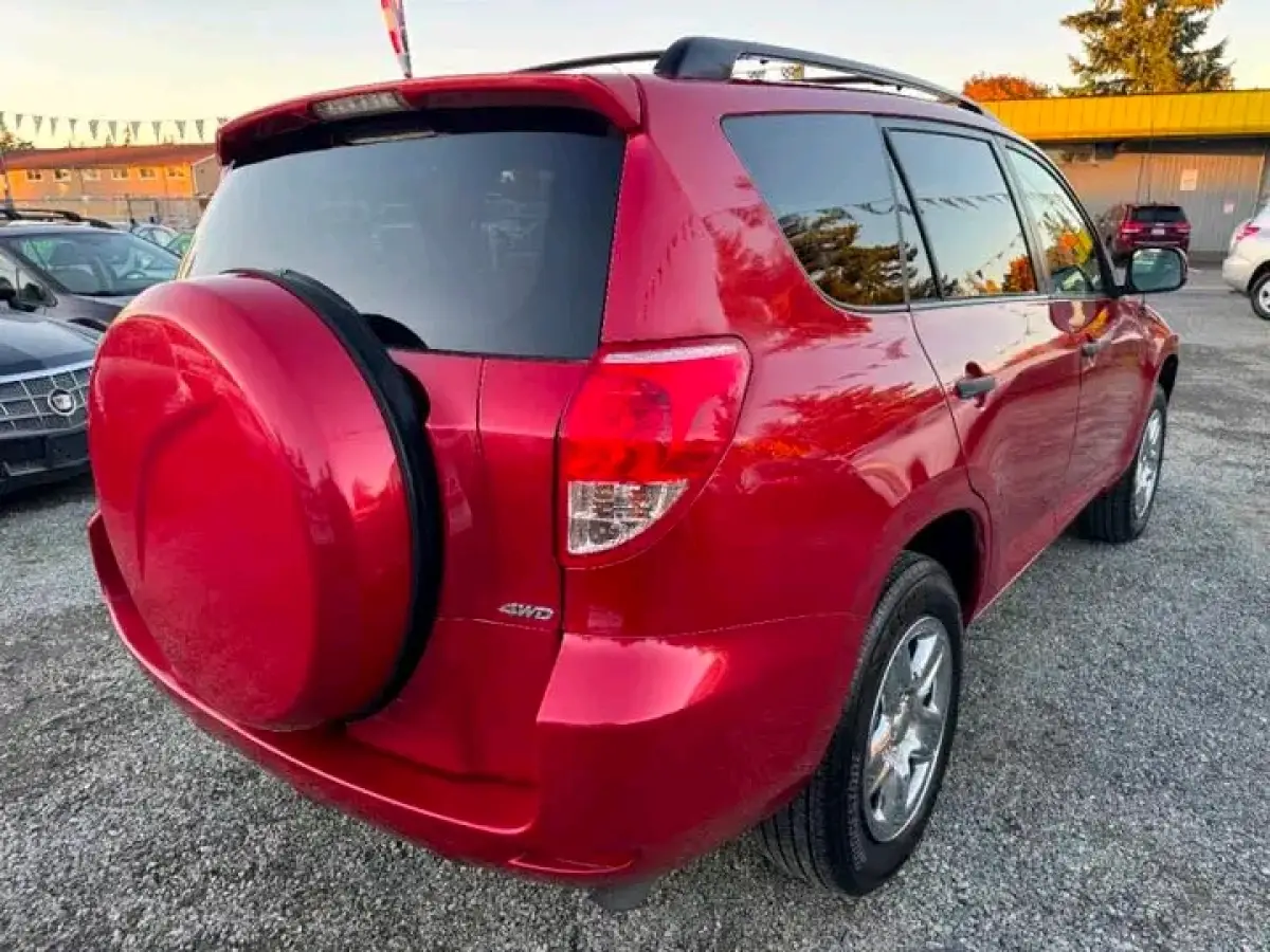 Toyota Rav 4 - Image 6