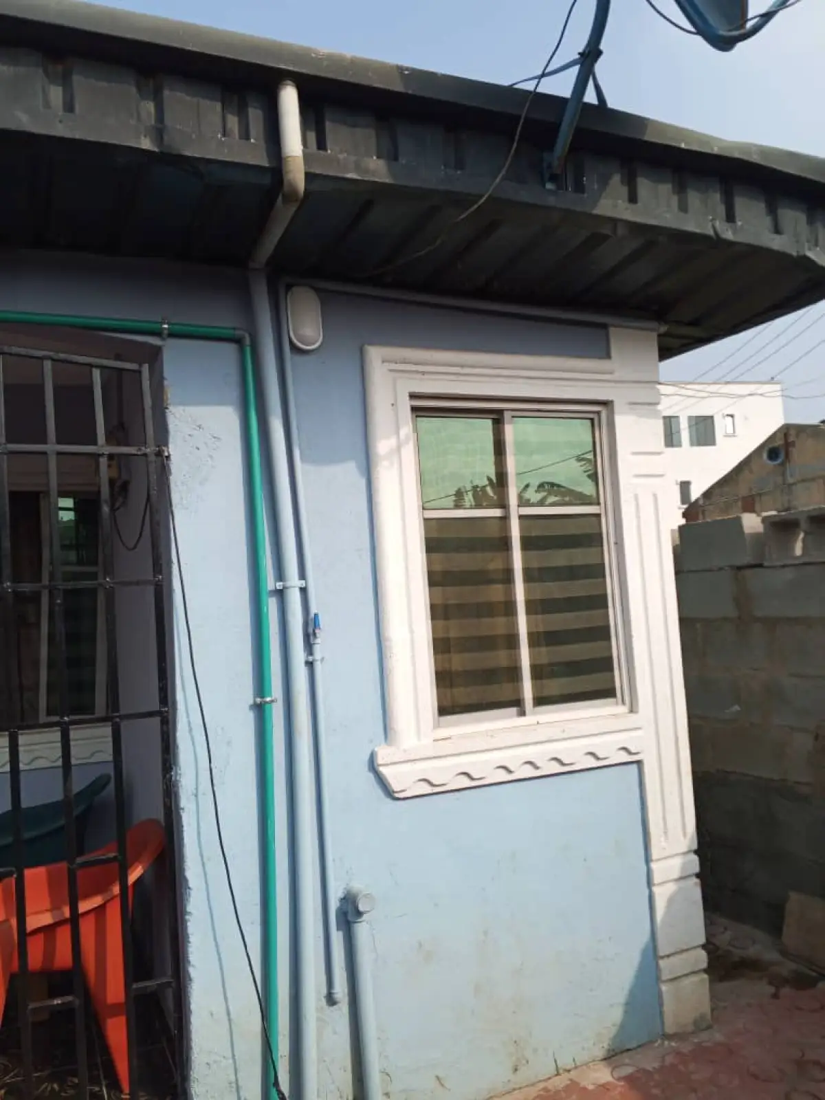 3 nos of spacious mini flat on half plot of land - Image 1