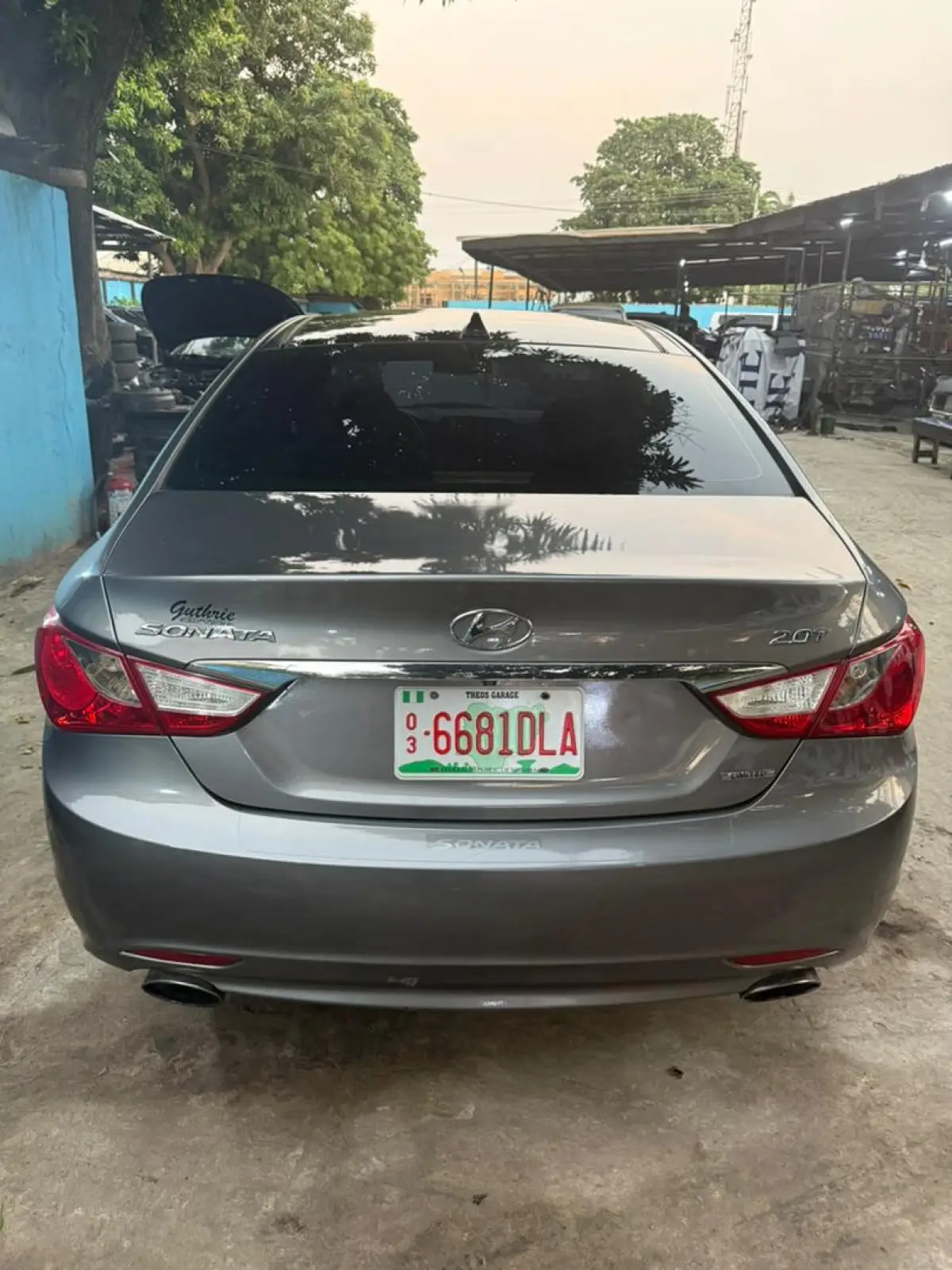 2012 Hyundai Sonata limited - Image 3