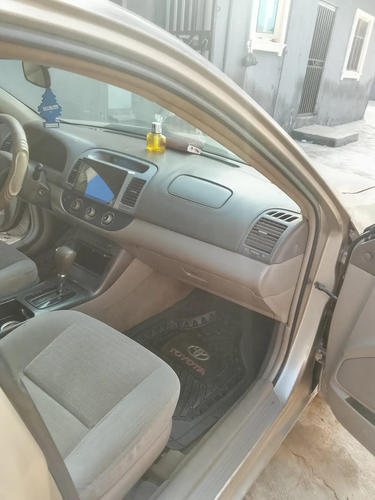 2006 Camry - Image 5