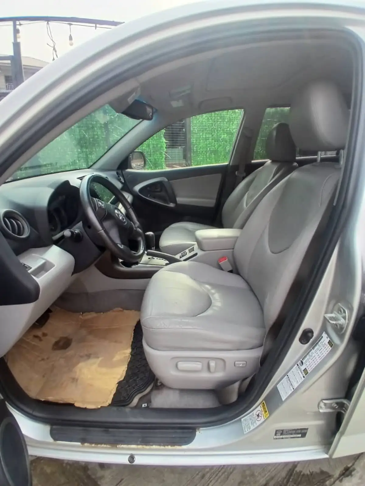 Toyota RAV4 2011 - Image 3