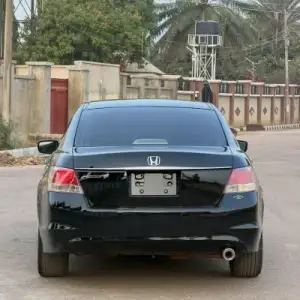 EXTREMELY CLEAN USED 2008 HONDA ACCORD.