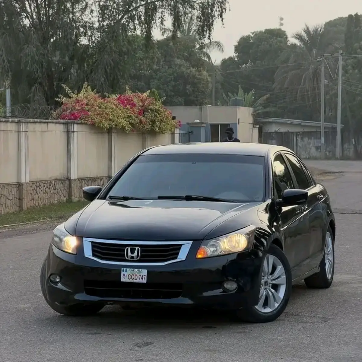 EXTREMELY CLEAN USED 2008 HONDA ACCORD. - Image 7