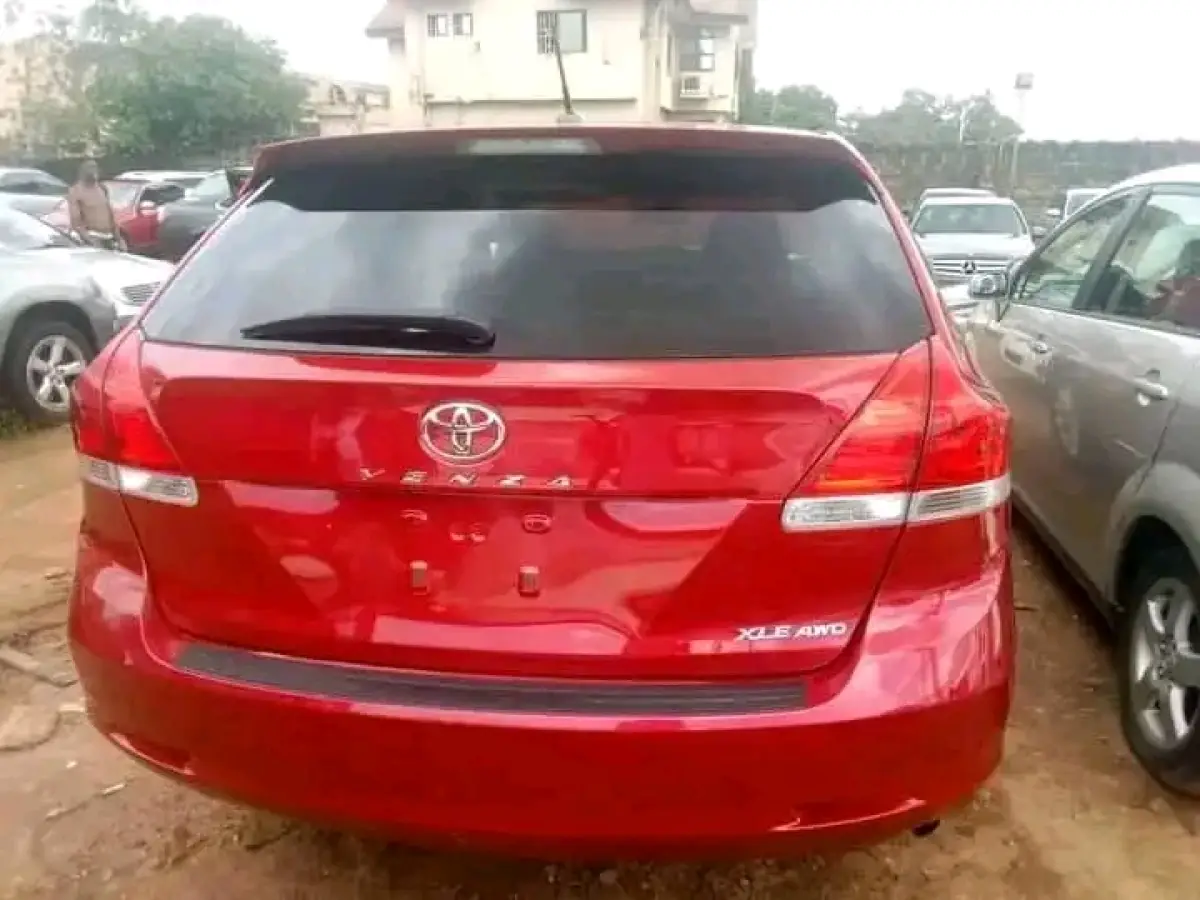 Toyota venza - Image 1