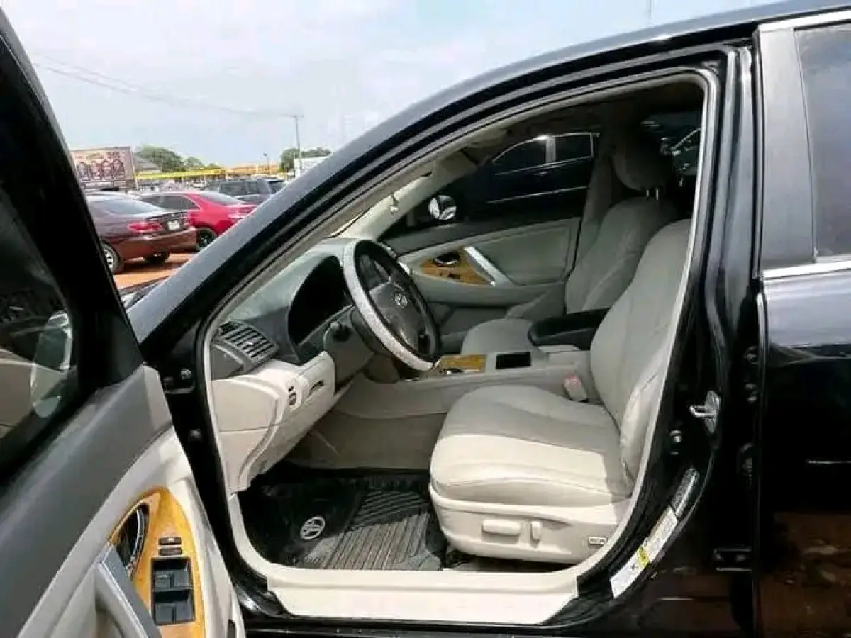 Tokunbo Toyota Camry - Image 6