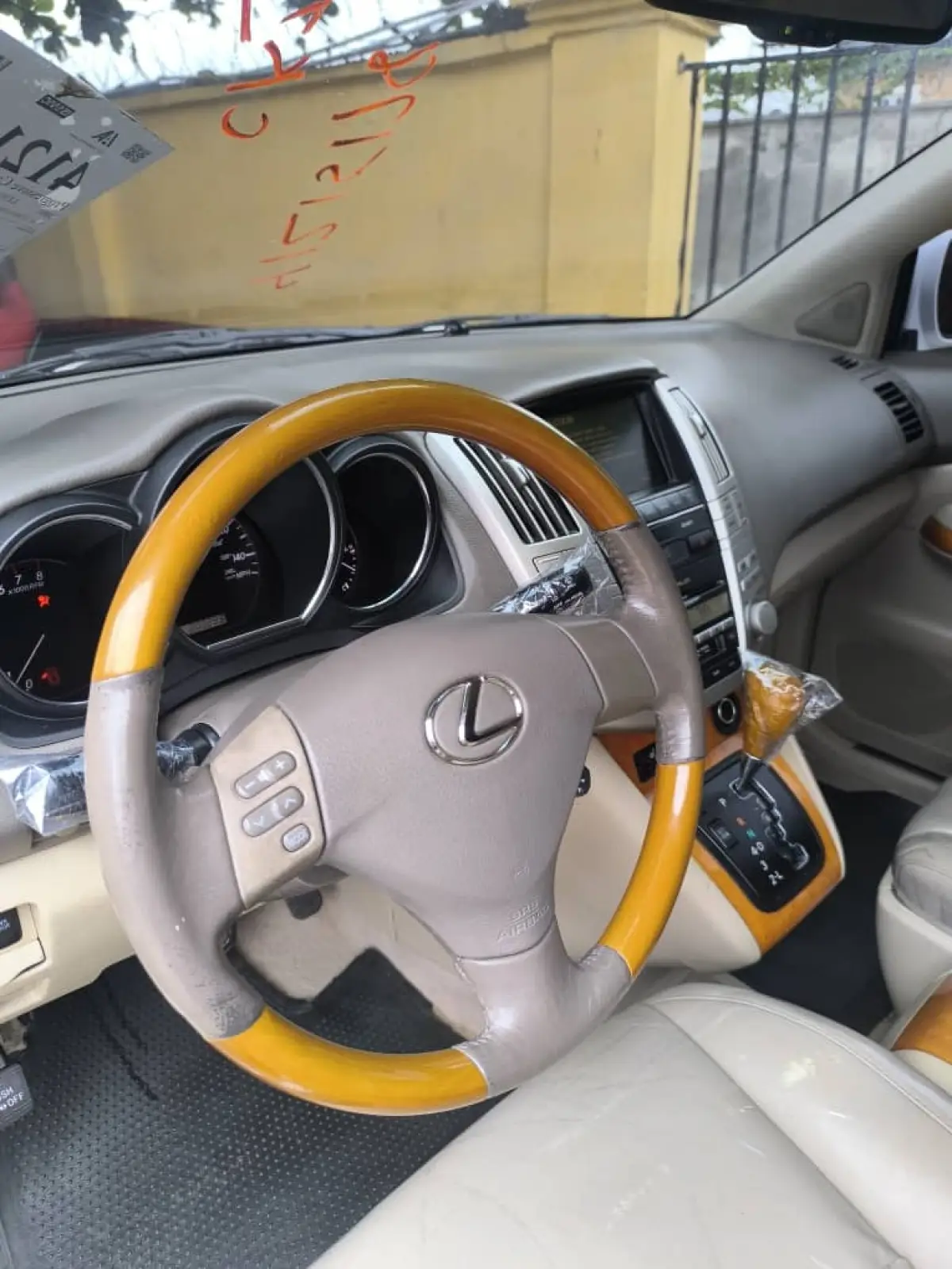 TOKS LEXUS RX330 2005 MODEL - Image 4