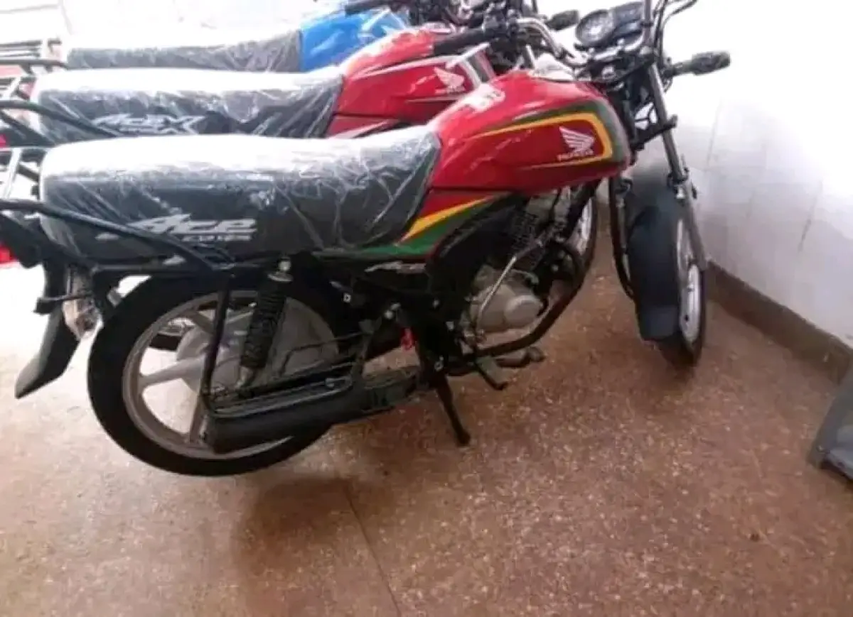 Honda cb 125 - Image 4