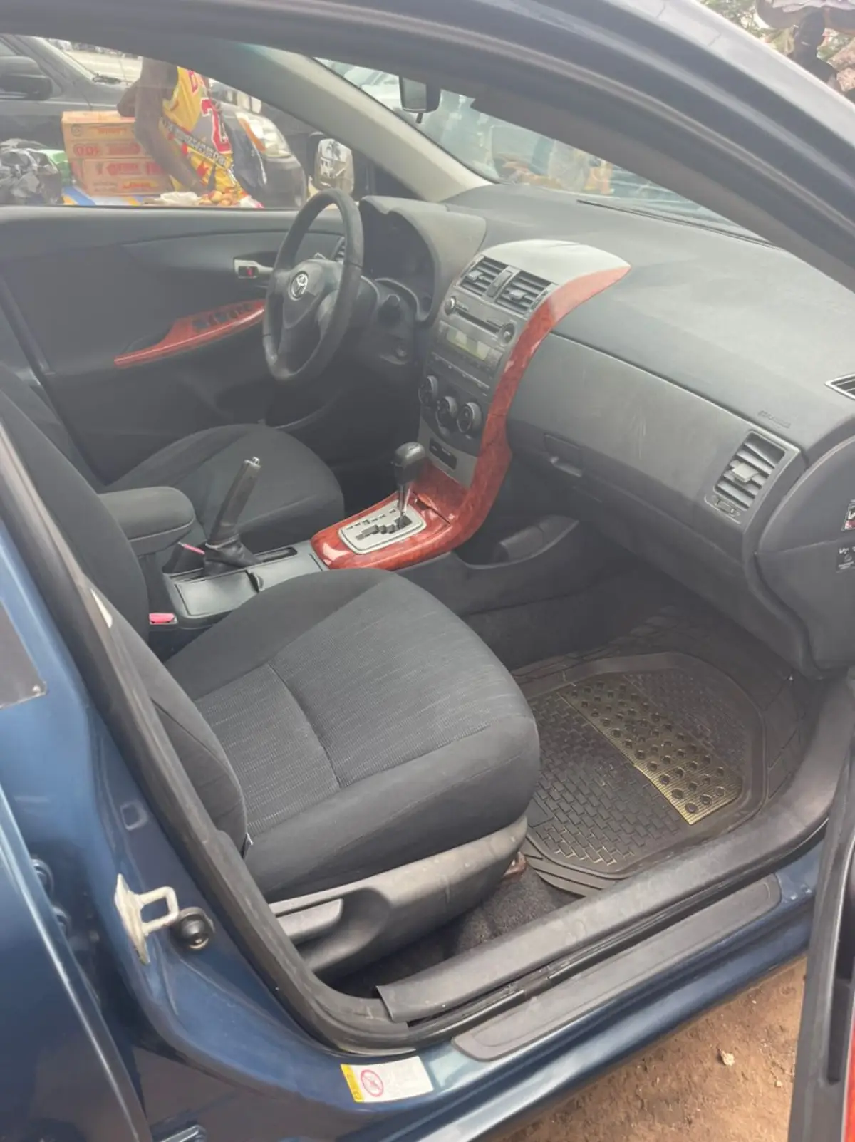 2010 Toyota Corolla Registered - Image 3