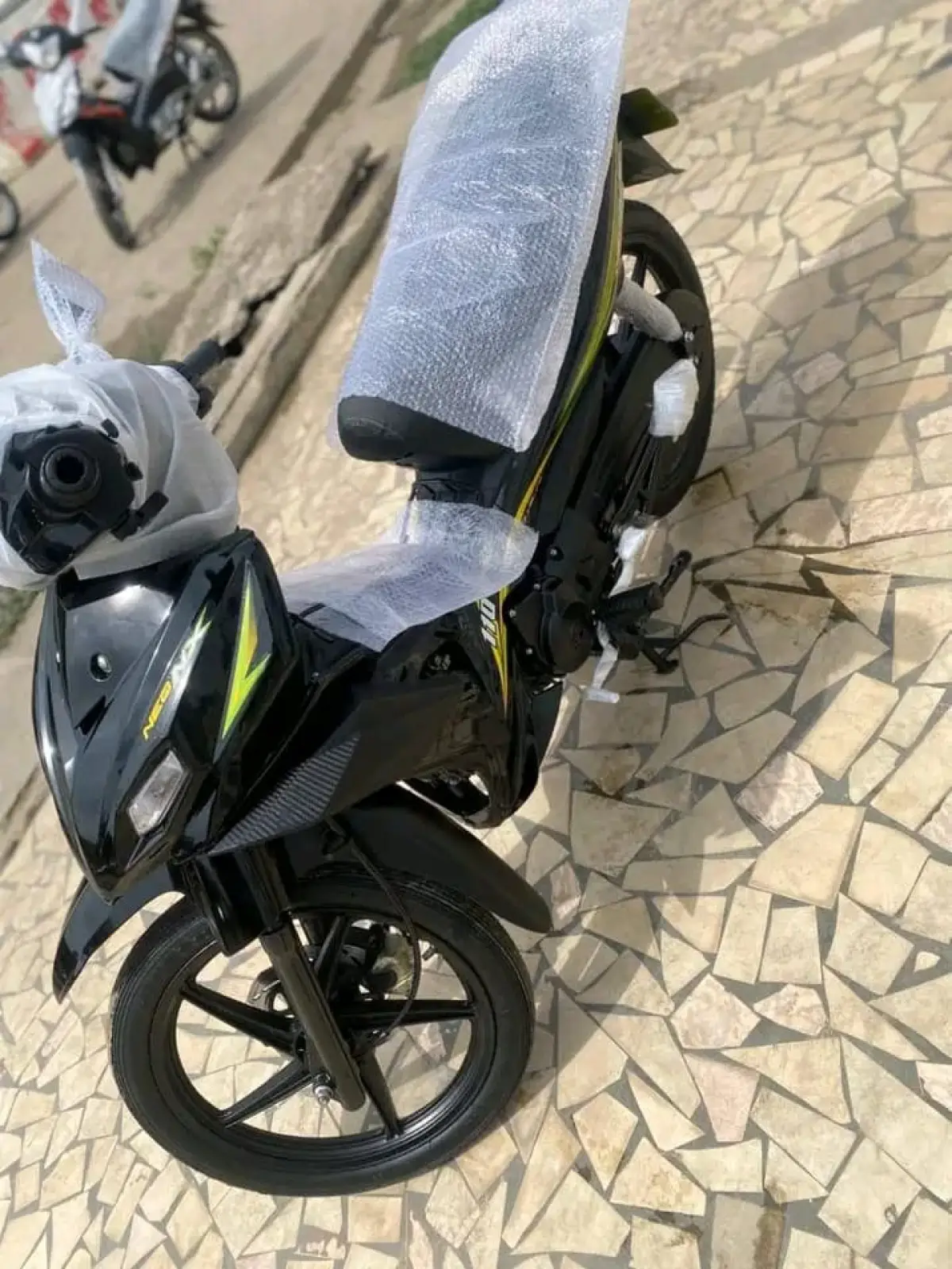 New Tvs Neo Lady Bike - Image 3