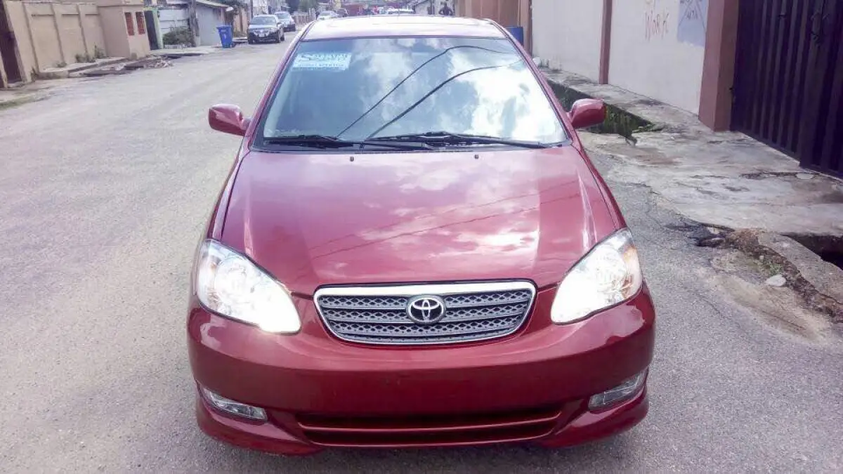 Toyota Corolla Sport 2005 - Image 2