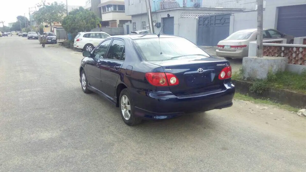 Toyota Corolla Sport 2005 blue - Image 6