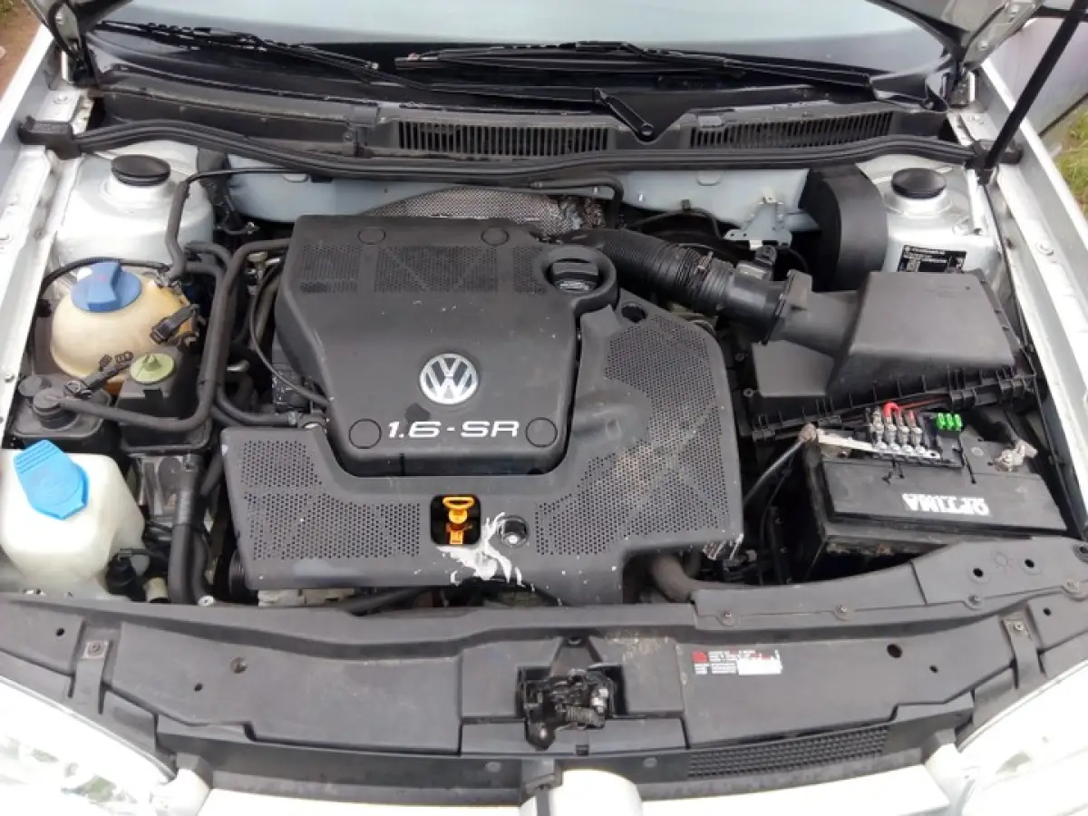 Clean Volkswagen Golf4 2000 - Image 4