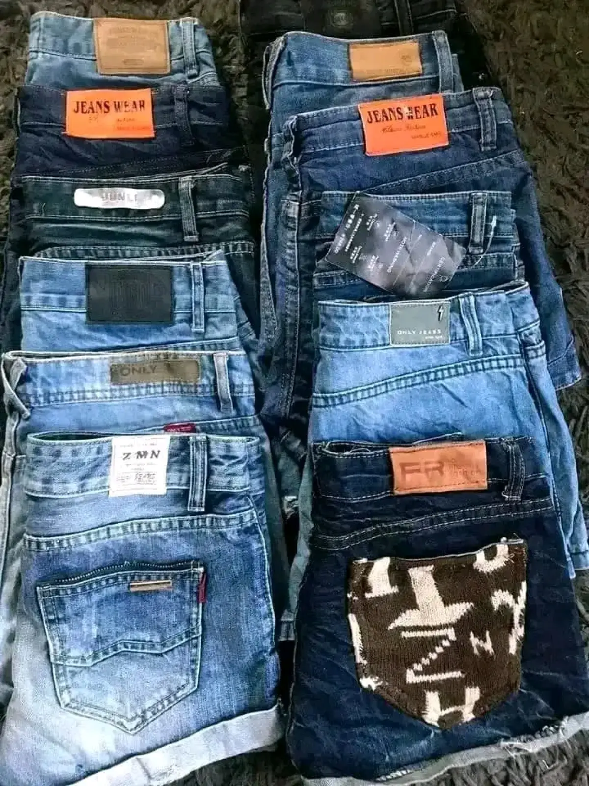 UK Bale Of Men Trousers - Image 2