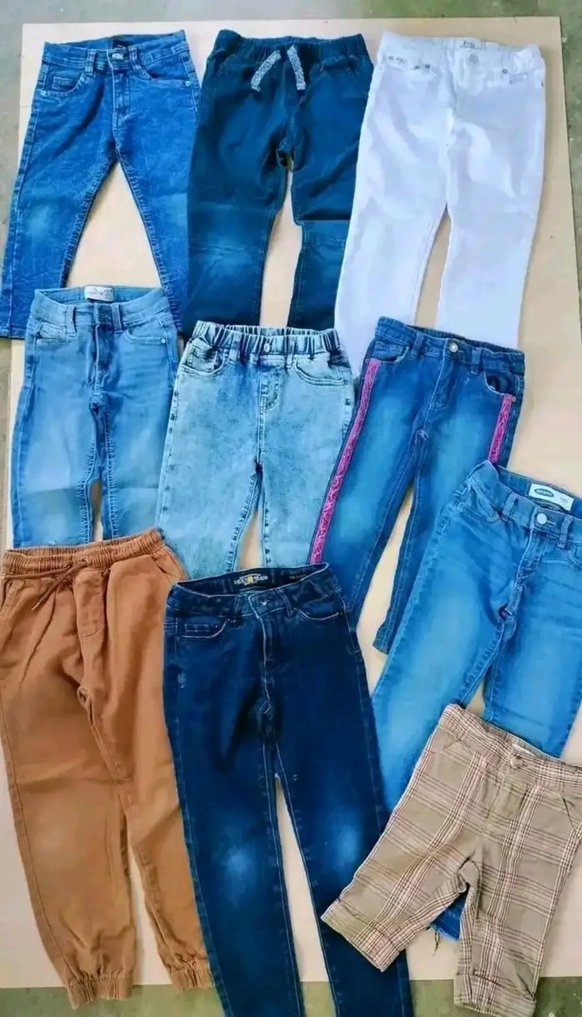 UK Bale Of Children Clothes - Image 10