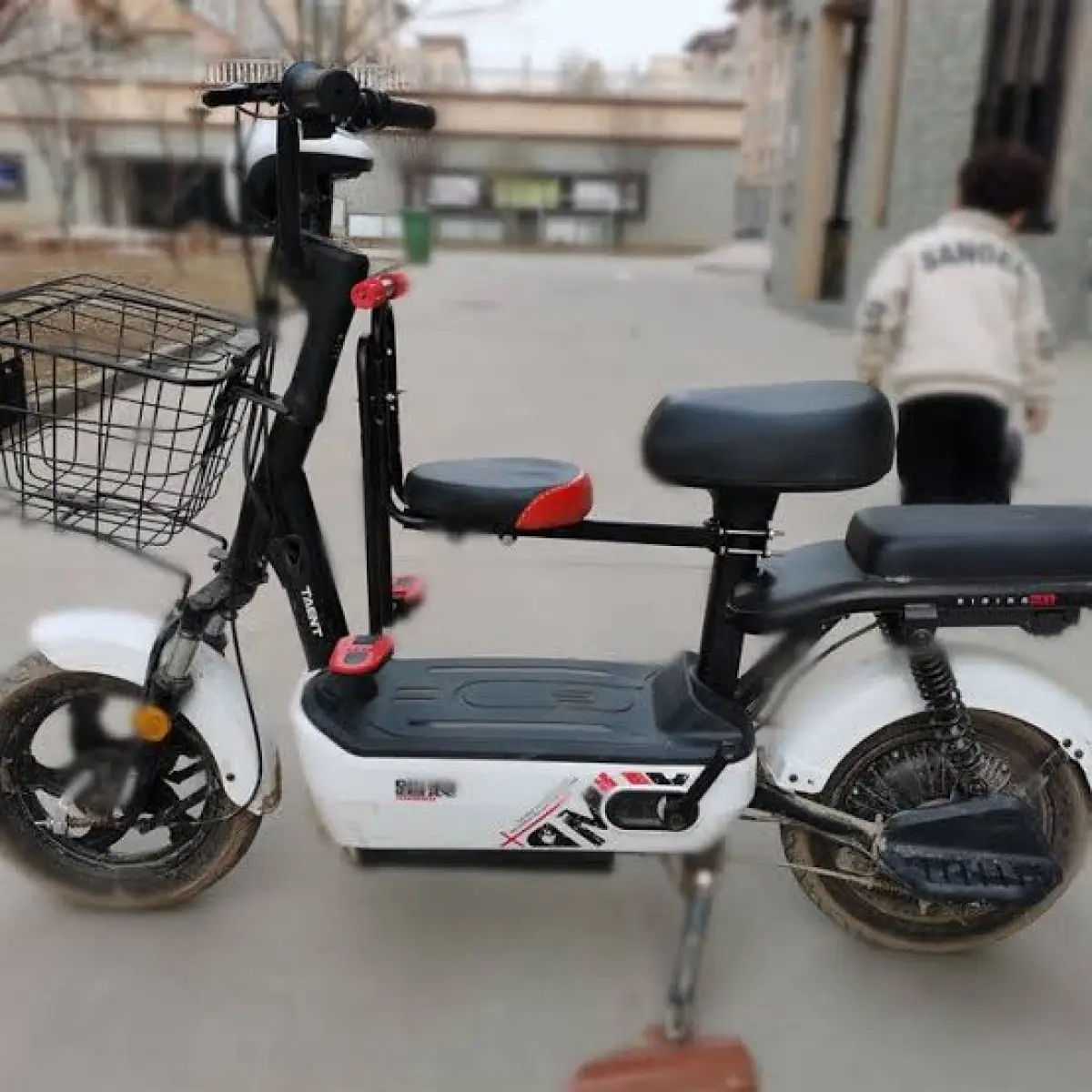 Electric bike - Image 4