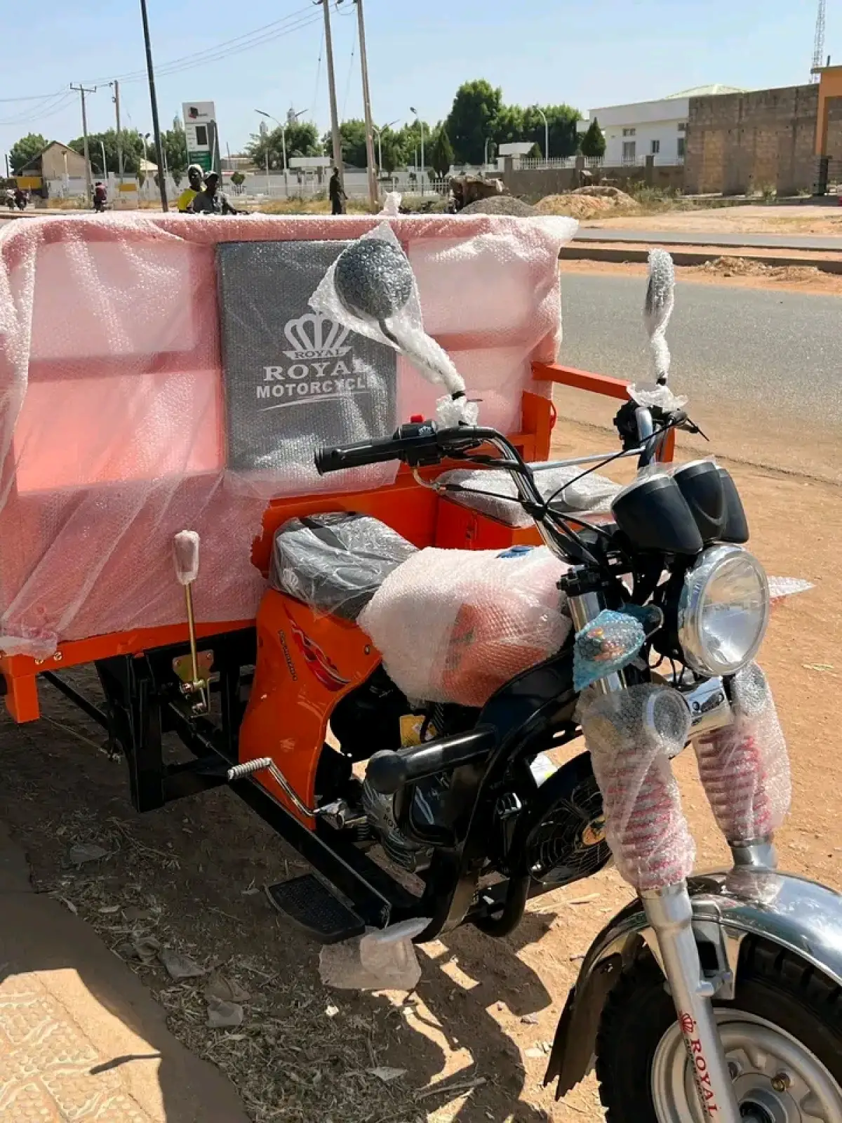 Royal Keke Nappe Tricycle - Image 1