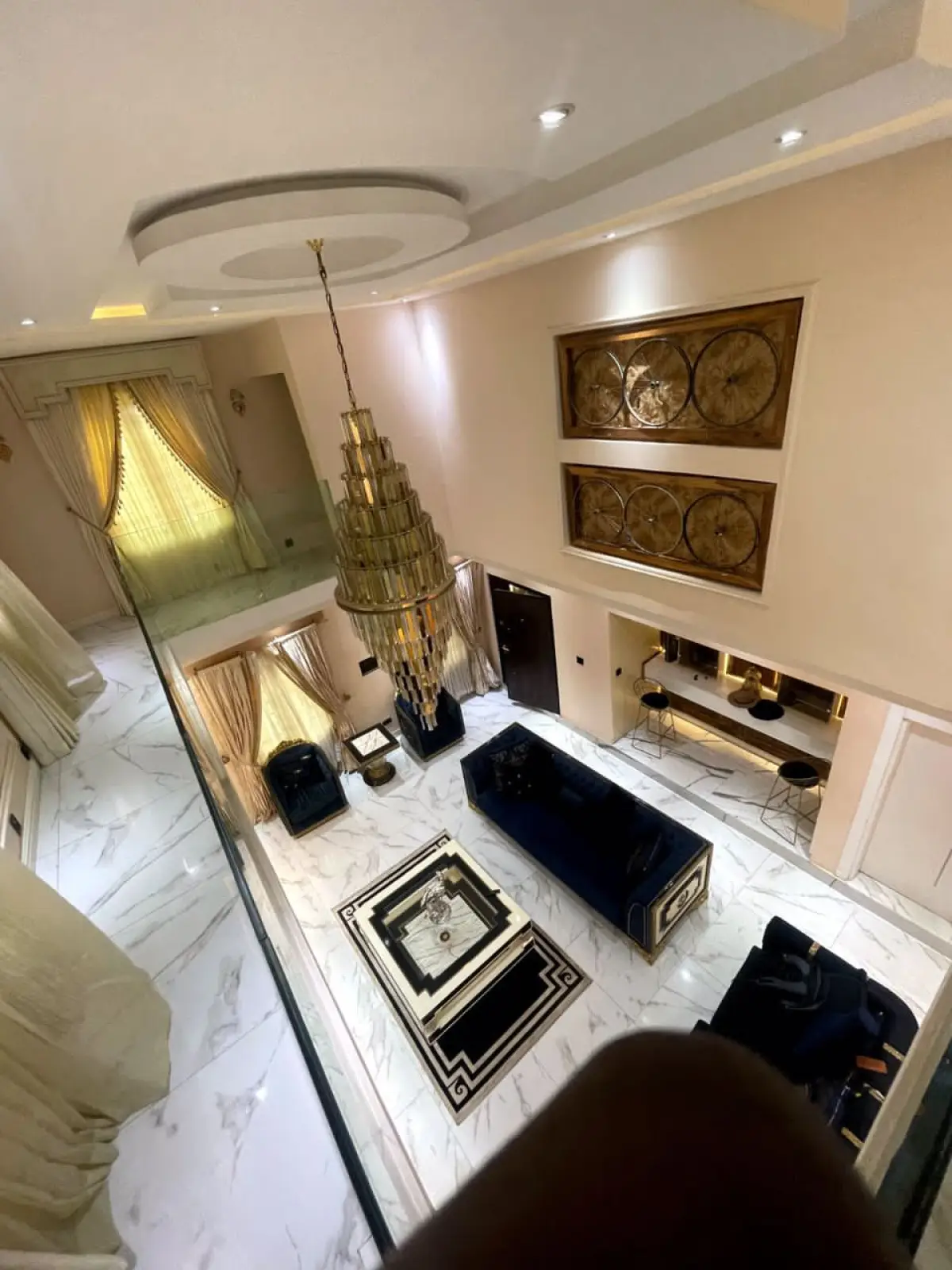 4 BEDROOM DUPLEX - Image 13