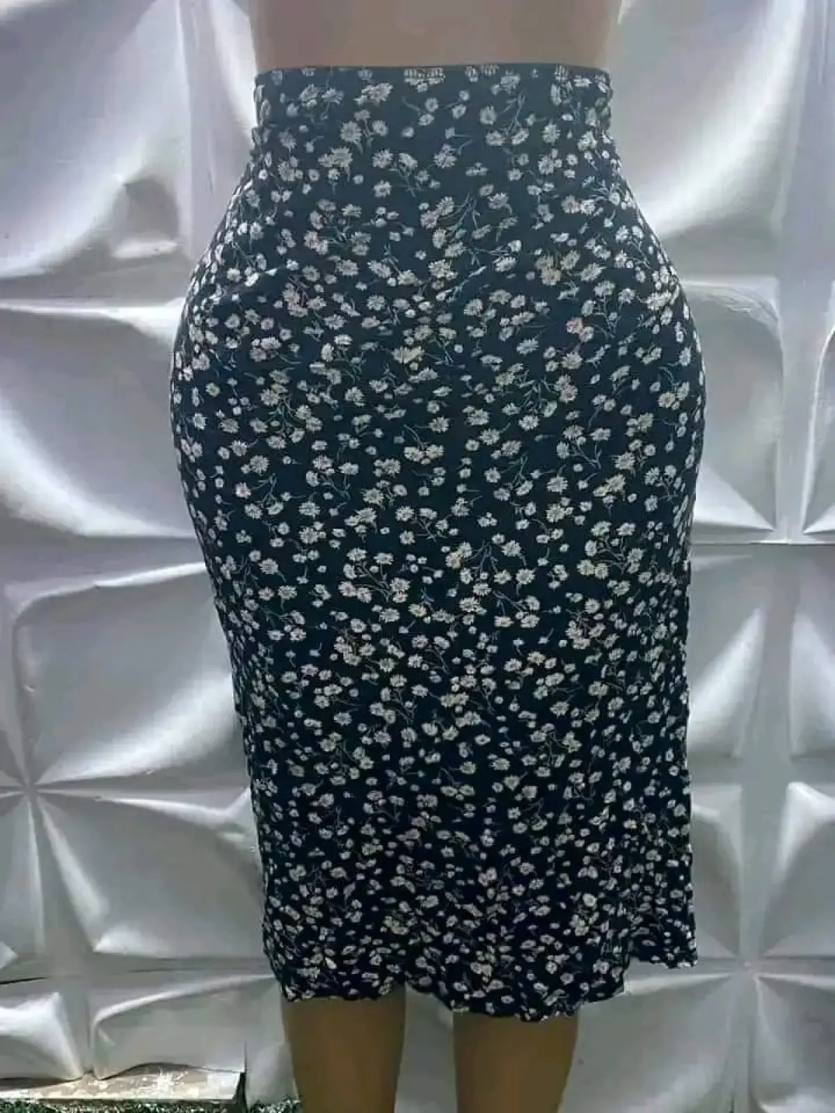 Bale of Ladies Mixed Gowns - Image 14