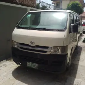 Toyota hiace