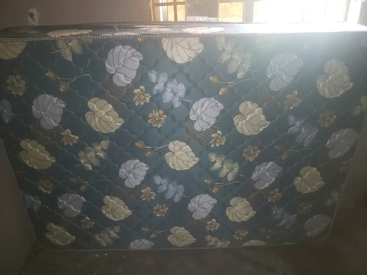 TOFFEE POLYURETHANE MATTRESS - Image 1