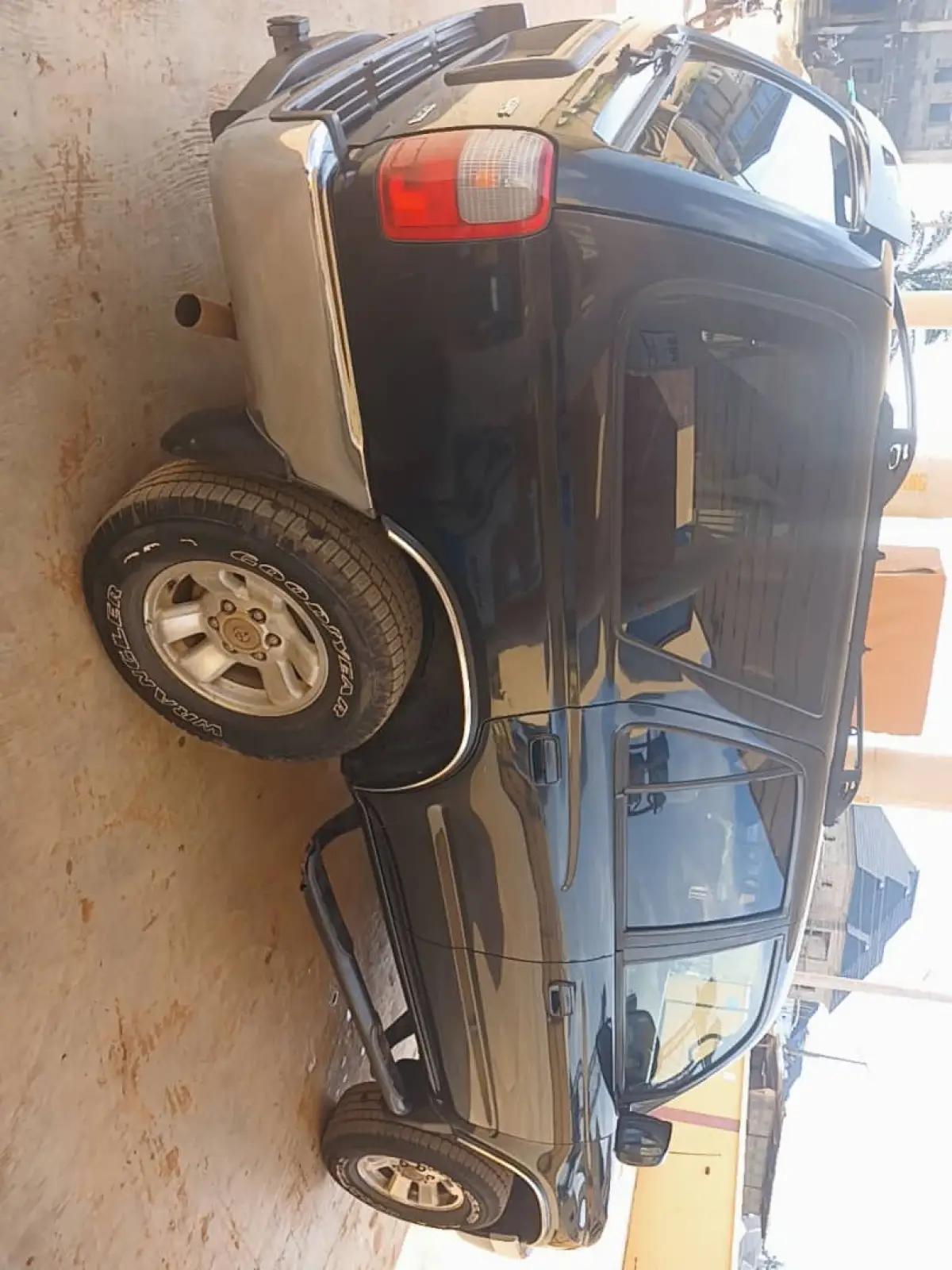 Toyota 1999 4runner black - Image 4