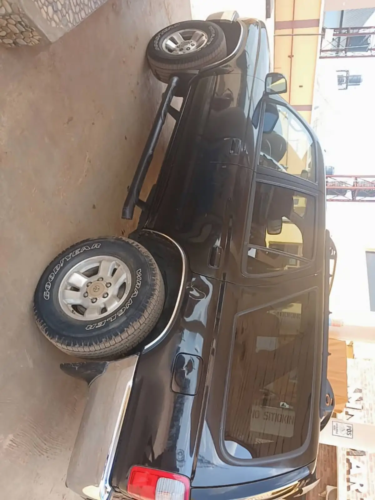 Toyota 1999 4runner black - Image 5