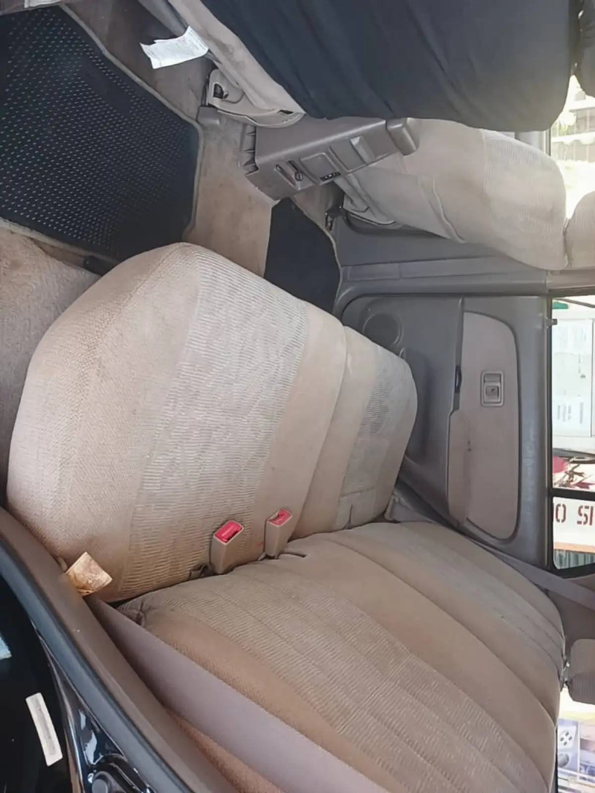 Toyota 1999 4runner black - Image 8