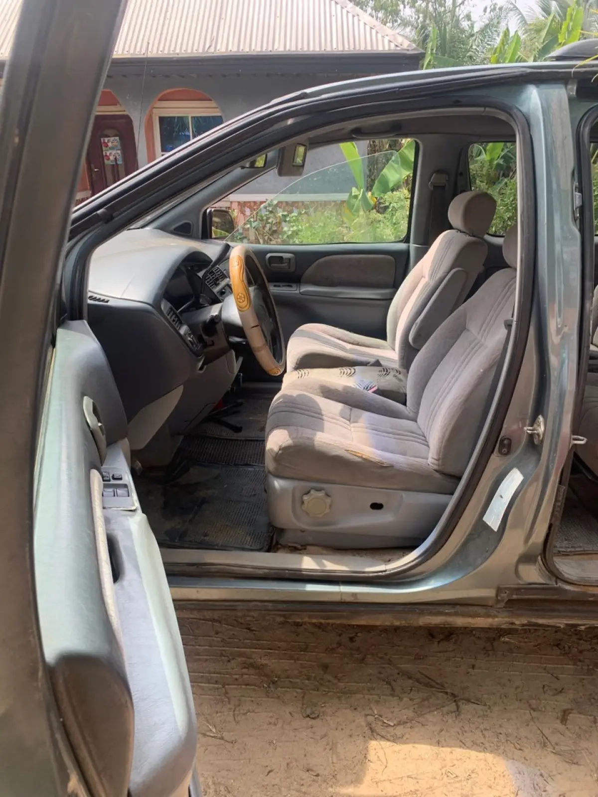 Toyota Sienna 2000Model - Image 3