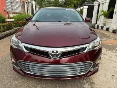 Toyota Avalon XLE 2013
