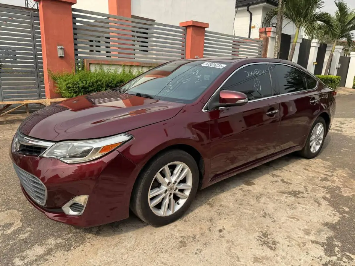 Toyota Avalon XLE 2013 - Image 3