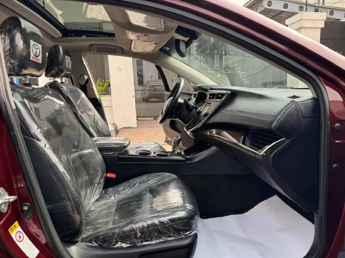 Toyota Avalon XLE 2013 - Image 12