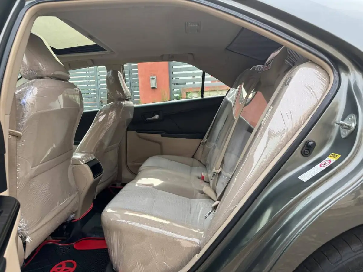 Toyota Camry LE 4Plugs 2012 - Image 4