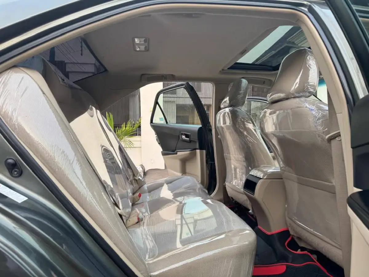 Toyota Camry LE 4Plugs 2012 - Image 10