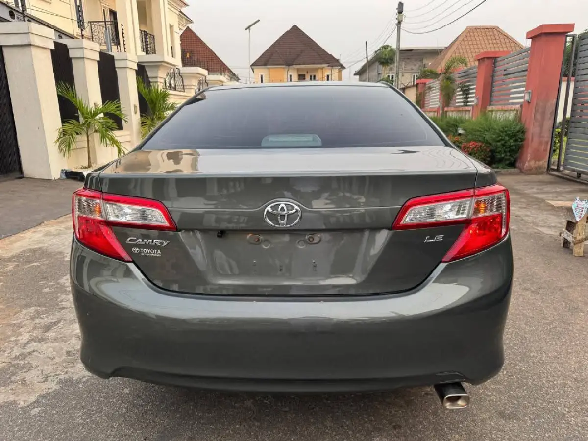 Toyota Camry LE 4Plugs 2012 - Image 15