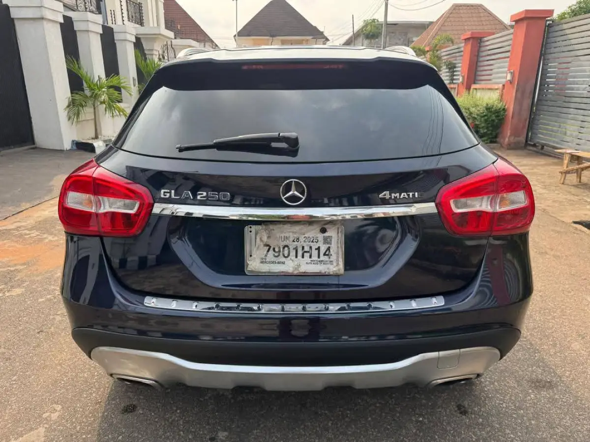 2017 MERCEDES BENZ GLA 250 FOREIGN USED - Image 19