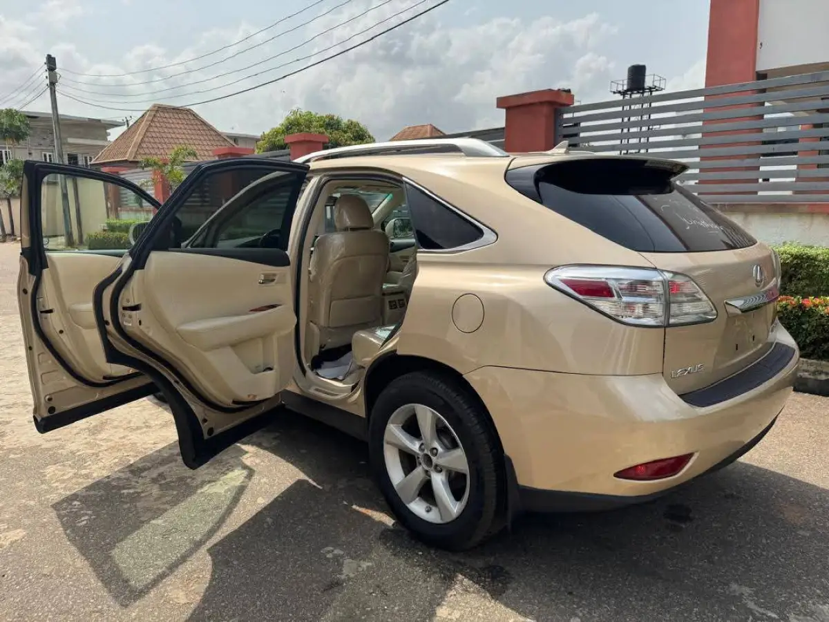 2010 Lexus RX 350 - Image 9