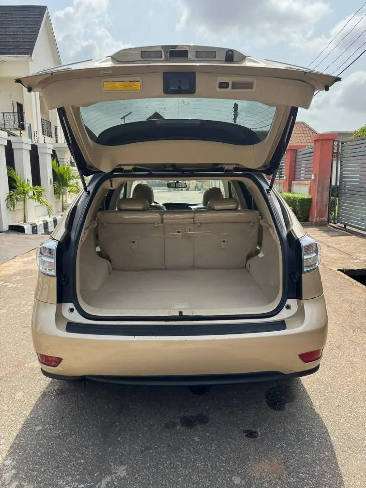 2010 Lexus RX 350 - Image 15