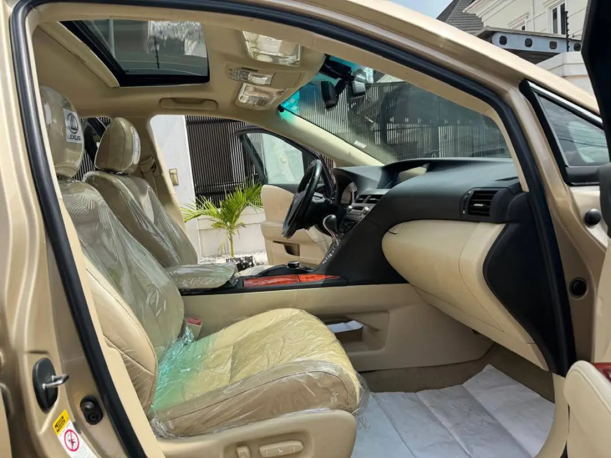 2010 Foreign Used Lexus RX 350 - Image 11