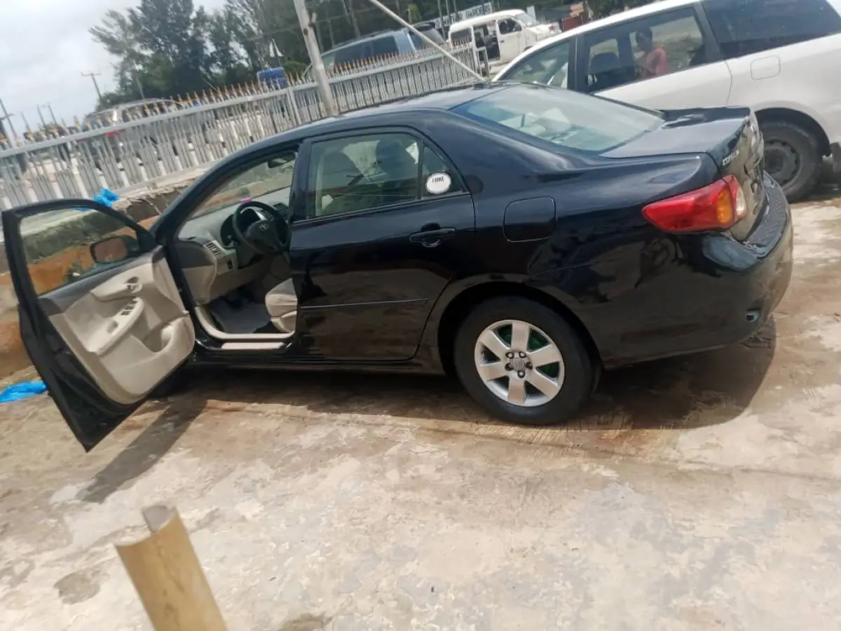 TOYOTA COROLLA 2009 MODEL - Image 3