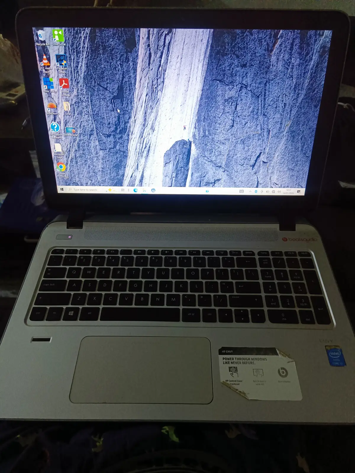 HP Envy 15 16GB RAM Intel Core i7 HDD 699GB - Image 1