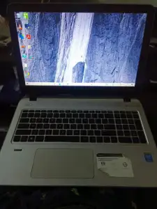 HP Envy 15 16GB RAM Intel Core i7 HDD 699GB