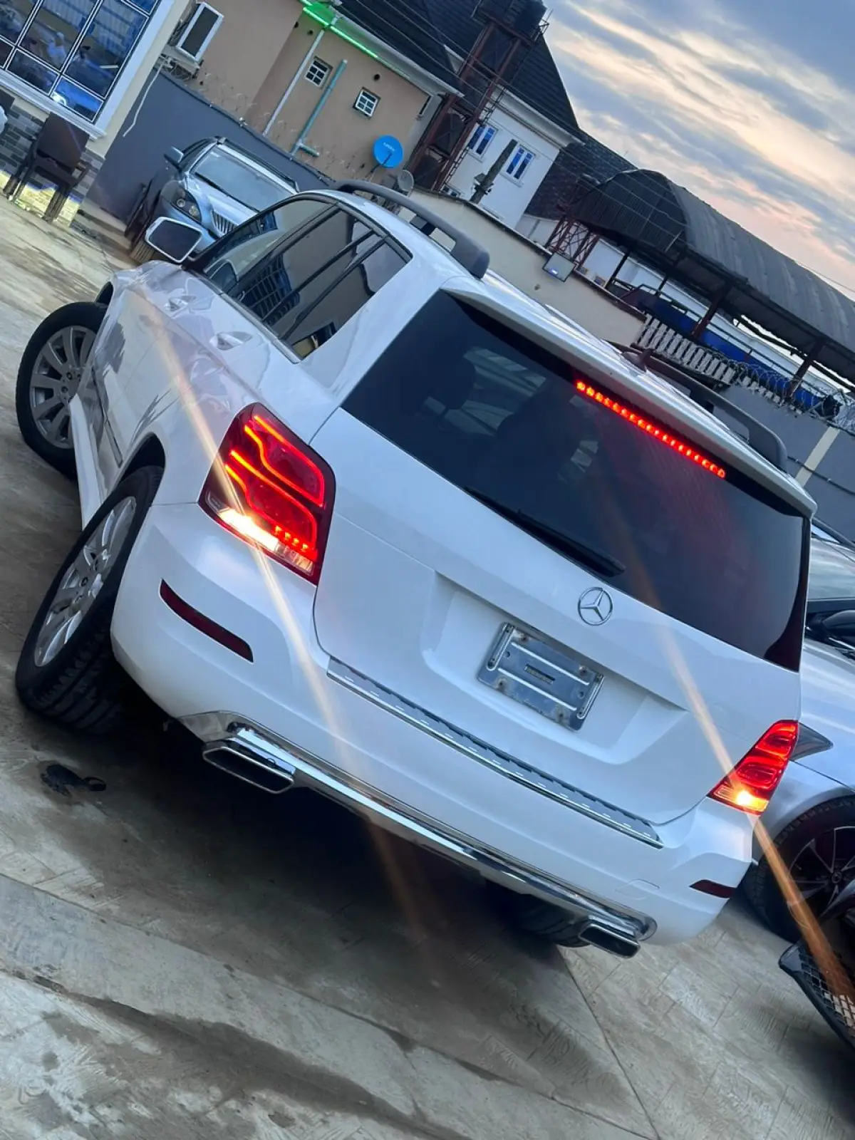 Registered 2010 Model Mercedes Benz GLK 350 4matic Fullest - Image 4