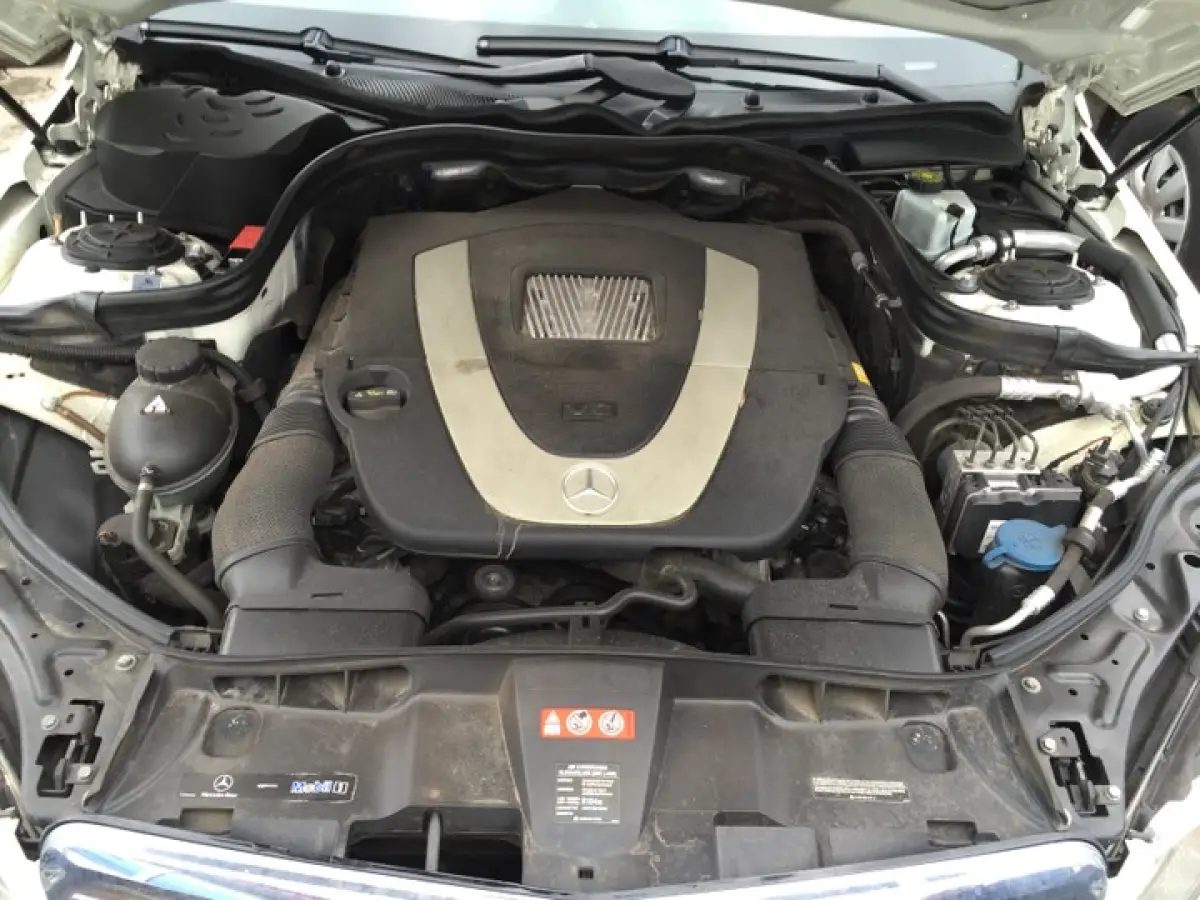 Mercedes Benz E350 4Matic 2011 - Image 2