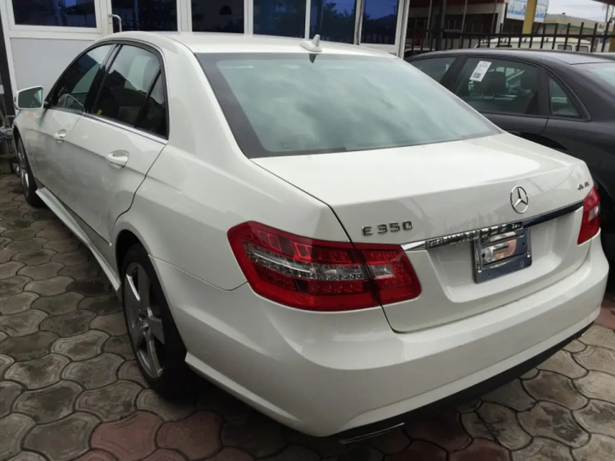 Mercedes Benz E350 4Matic 2011 - Image 6