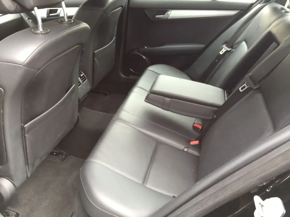 Extremely clean toks Mercedes Benz C300 2008 Black - Image 6